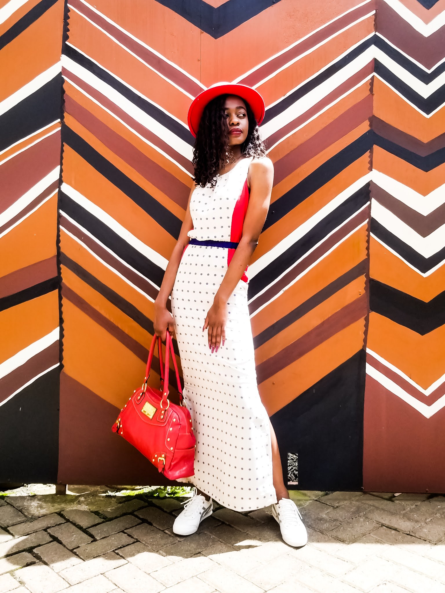 Maxi dress sales with white sneakers